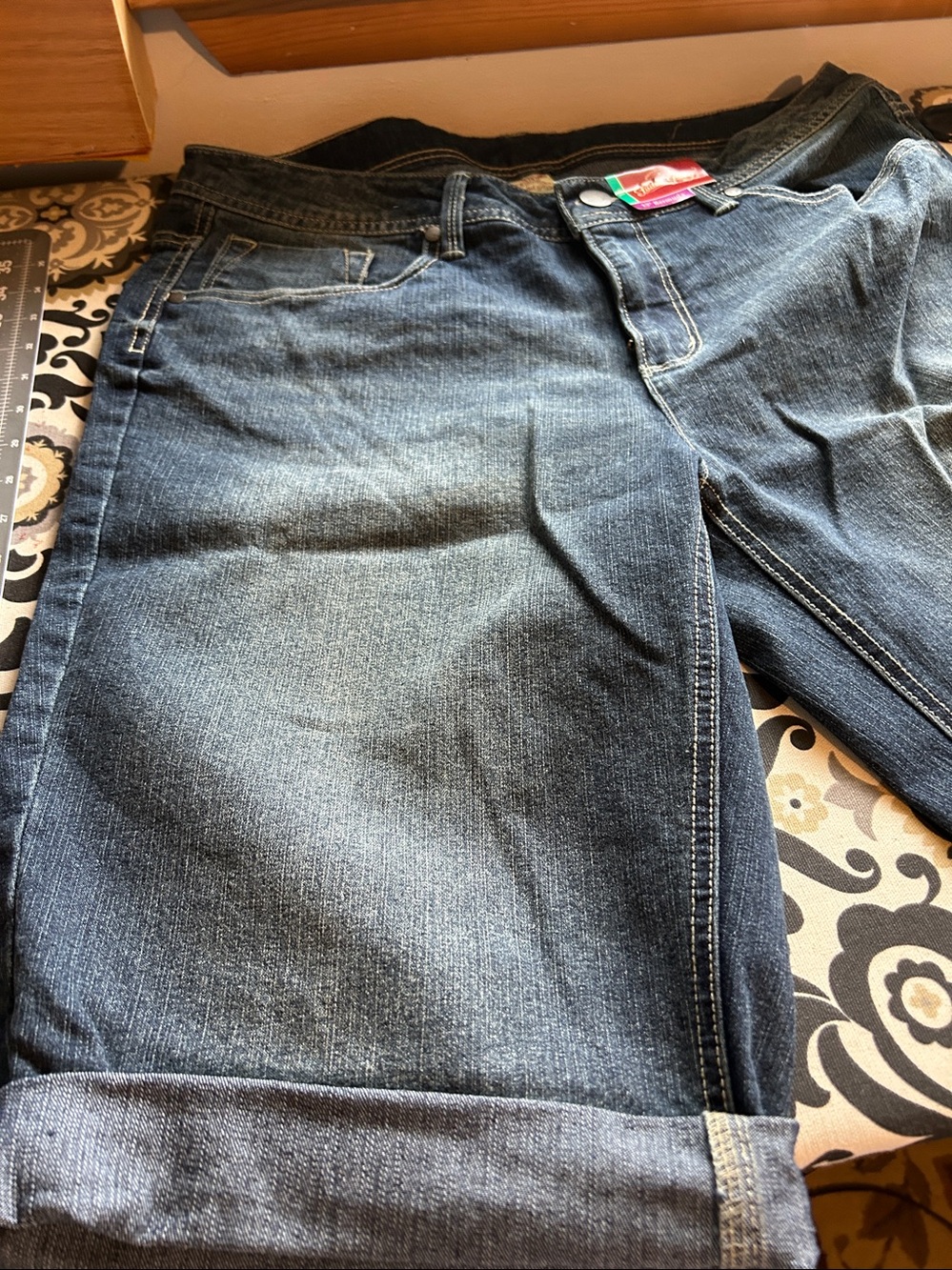 Faded Glory Women's Dark Blue Bermuda shorts